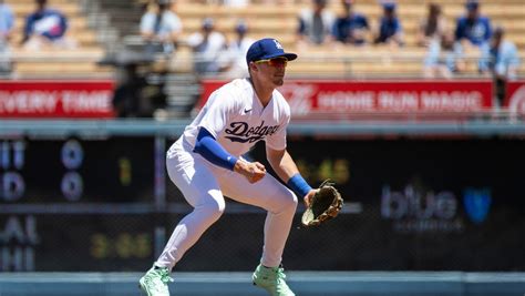 Slumping Kiké Hernández seeks to revive his career with platoon role in return to the Dodgers